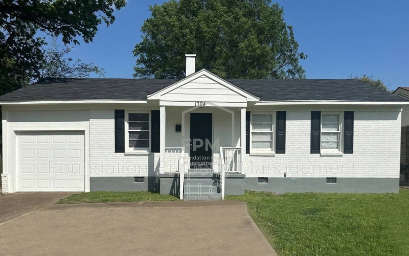 1704 S Perkins Rd