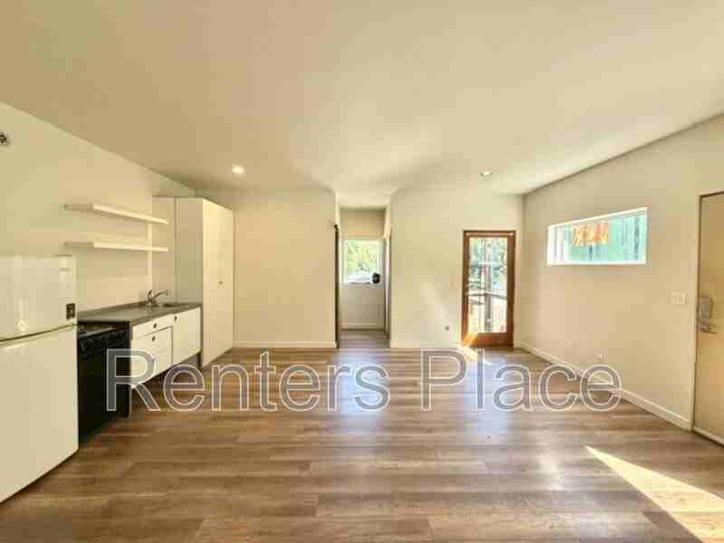 1411 S Rockford Ave - Photo 3 of 8