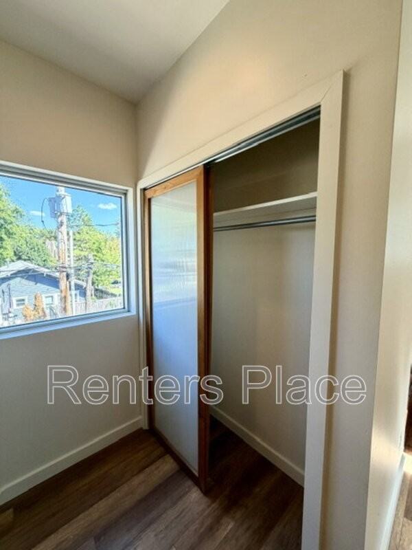 1411 S Rockford Ave - Photo 7 of 8