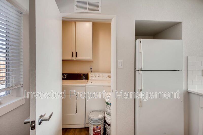 3328 N Cook St - Photo 6 of 12