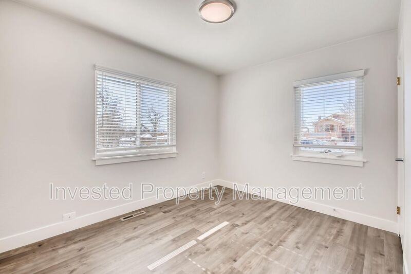 3328 N Cook St - Photo 7 of 12