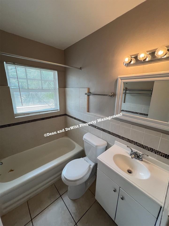 7401 5th Ave N #15 - Photo 5 of 6
