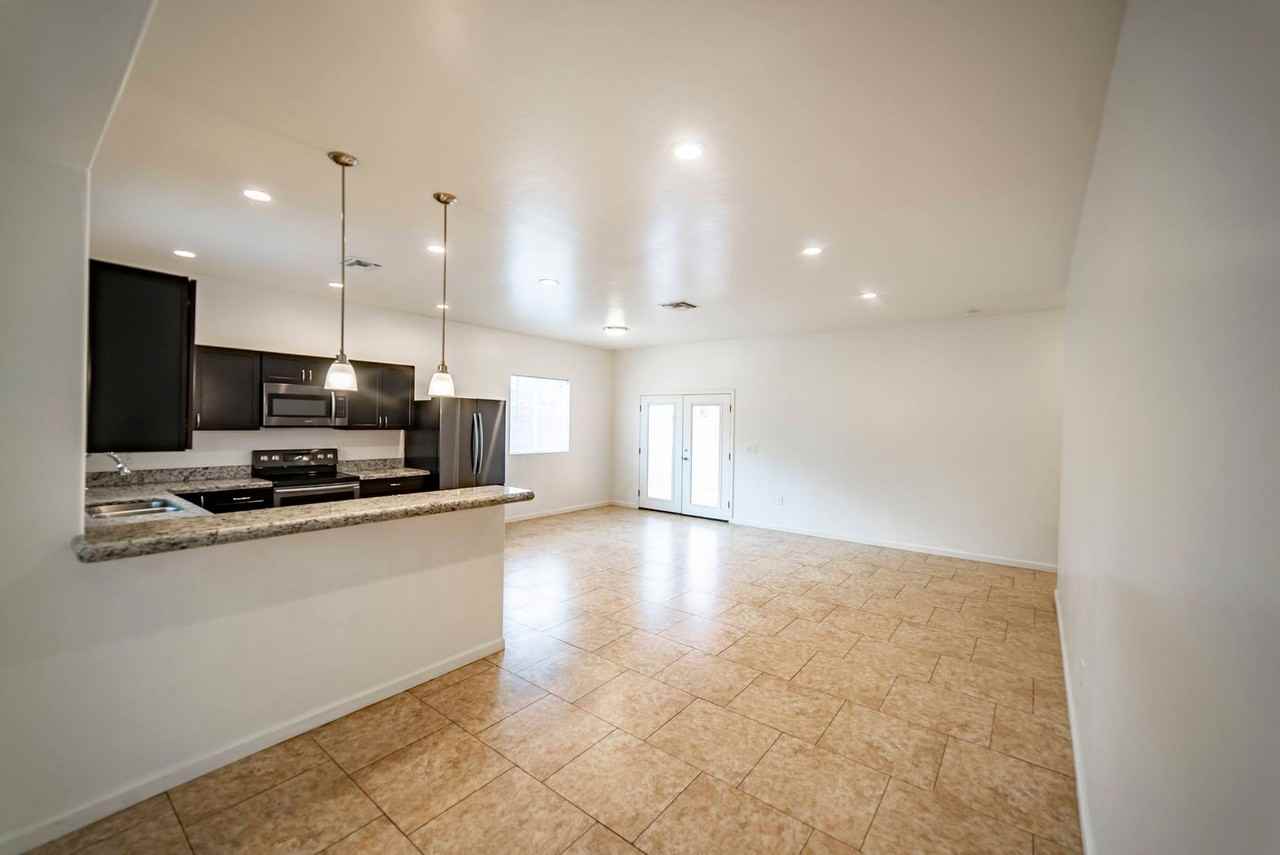 230 E. Linden St. - Photo 4 of 15