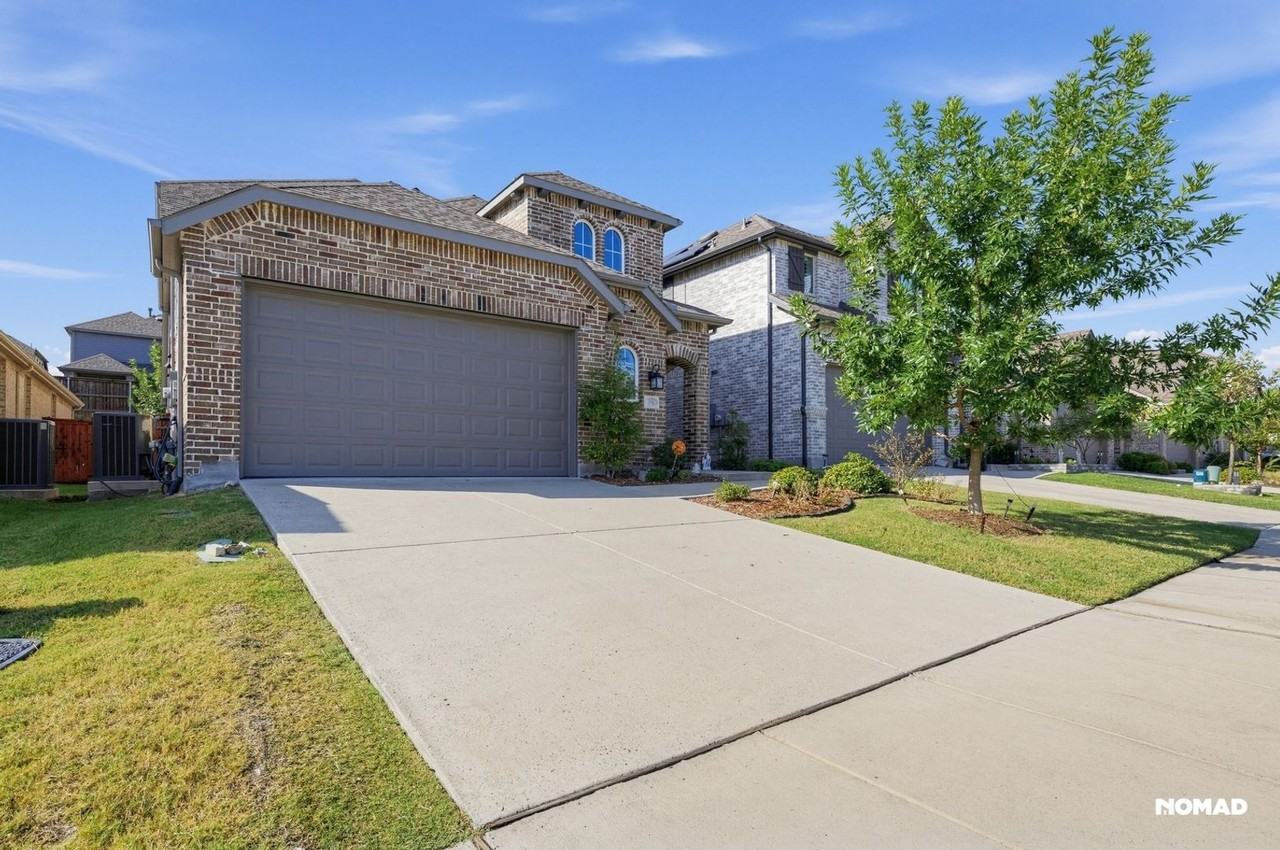 3958 Oak Creek Cir - Photo 7 of 43