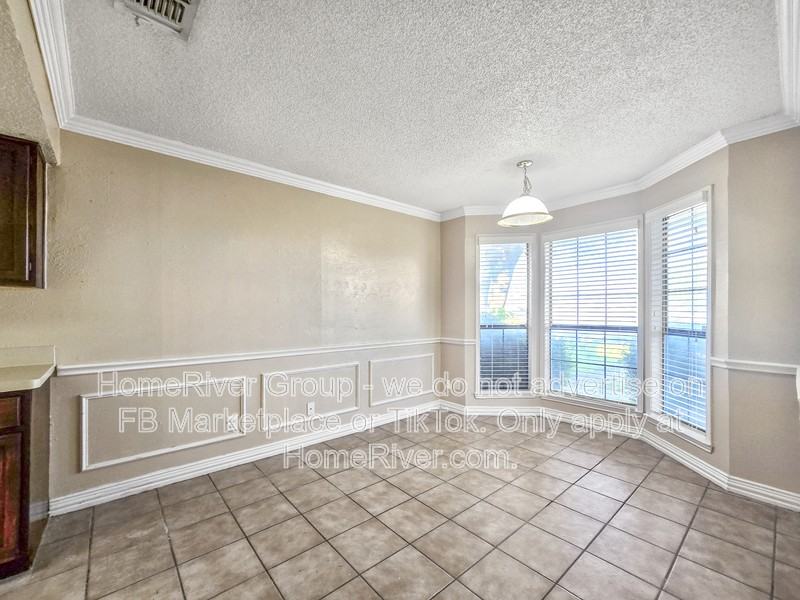 2713 Stanford St #A - Photo 7 of 20