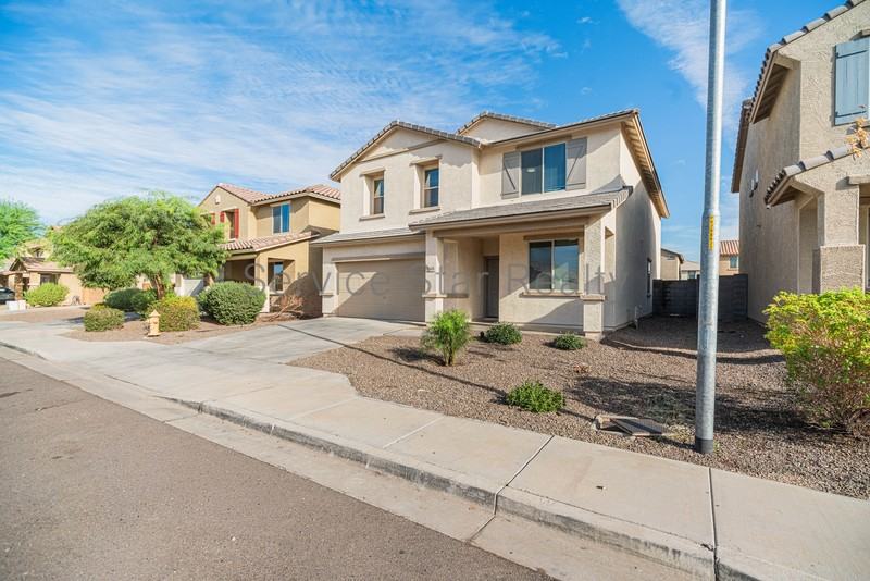 10426 W Cordes Rd - Photo 2 of 24