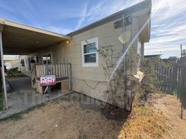 featured image of 581 E Yale Ave #2