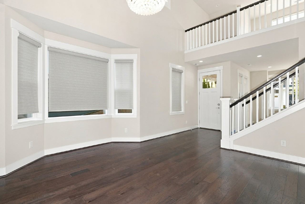 1440 243rd Pl Ne - Photo 4 of 23