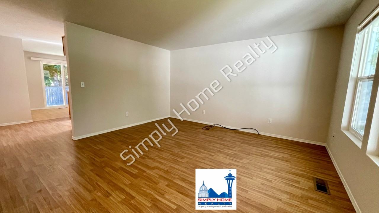 5700 56th Ave Se - Photo 5 of 29