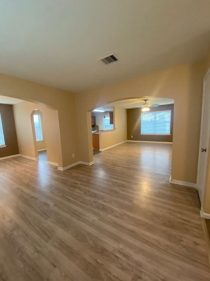 19162 Yellow Thrush Dr - Photo 4 of 50