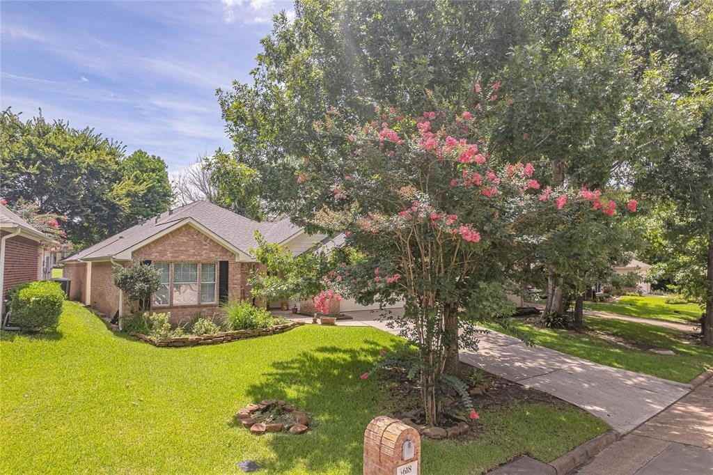 3618 Country Club Blvd - Photo 2 of 20