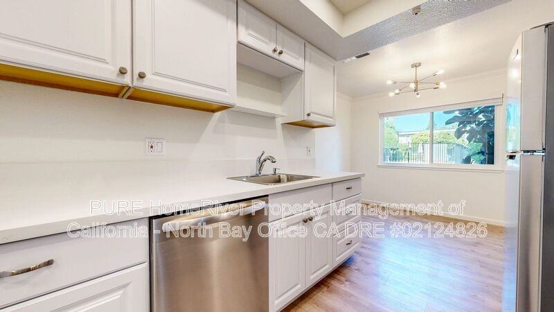 1620 Herbert St #10 - Photo 4 of 37