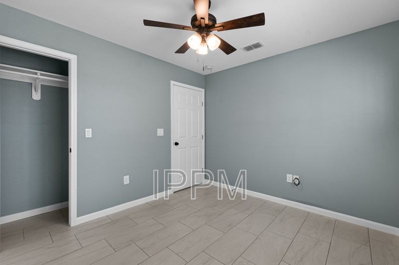 1021 E Adams Ave - Photo 6 of 17