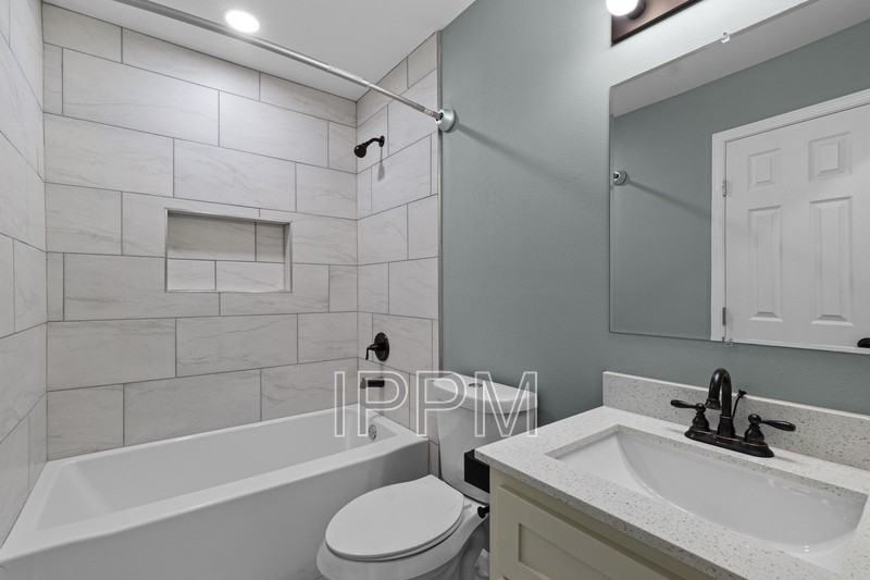 1021 E Adams Ave - Photo 7 of 17