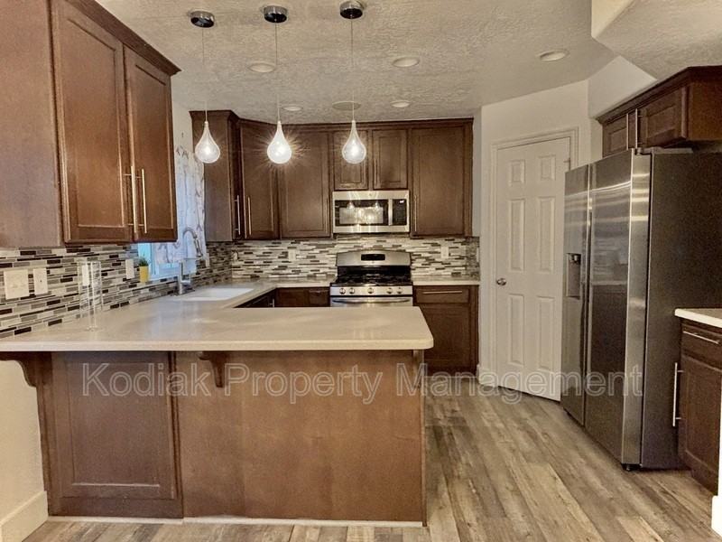 5757 W Coral Pine Ct - Photo 2 of 28