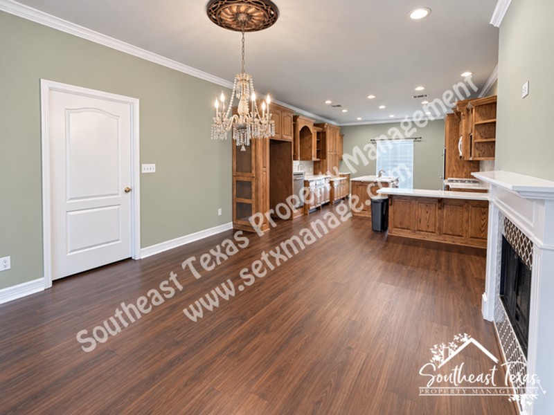 11320 Cathryn Ln - Photo 5 of 26