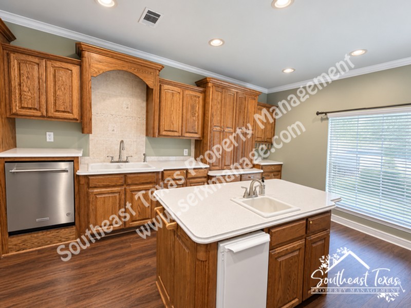 11320 Cathryn Ln - Photo 7 of 26