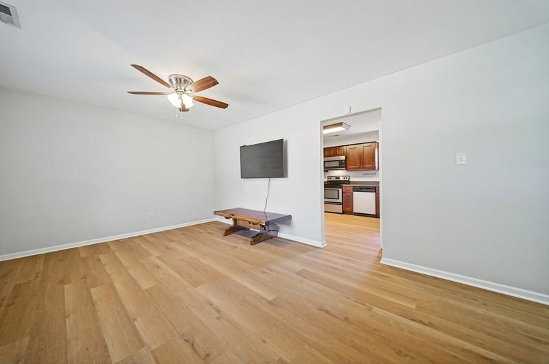 1128 Grandy Ct - Photo 7 of 22