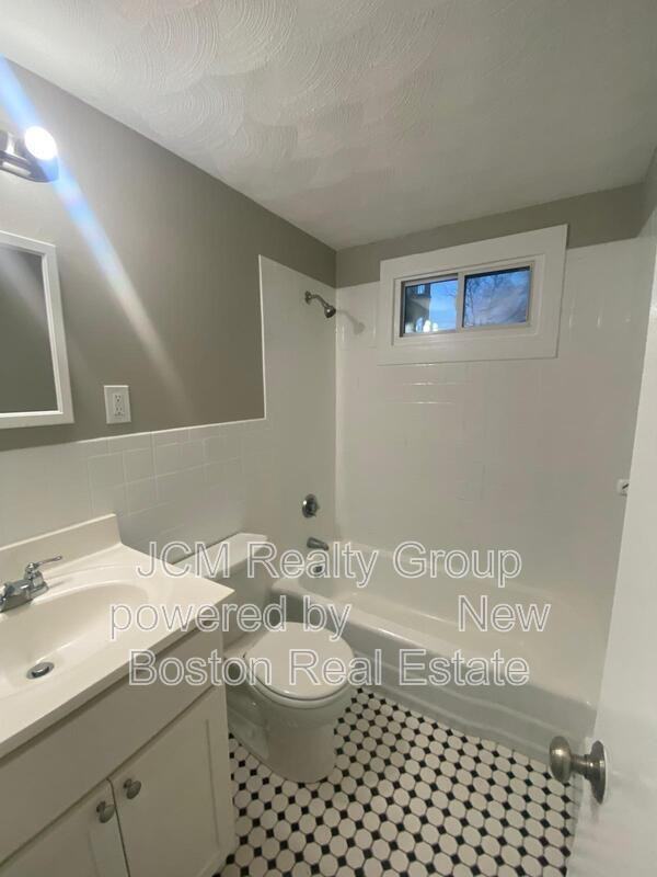 351 Boston St #B3 - Photo 4 of 8