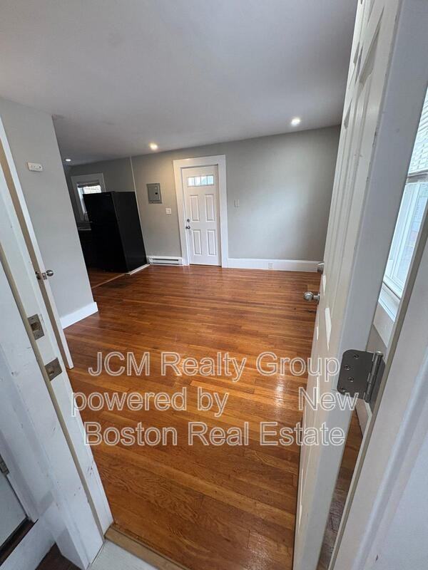 81 Broad St #U2B - Photo 2 of 8
