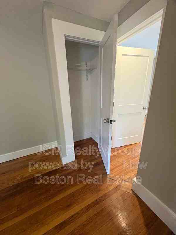 81 Broad St #U2B - Photo 6 of 8