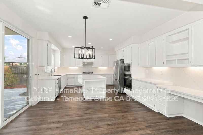 34111 San Sebastian Ave - Photo 7 of 28