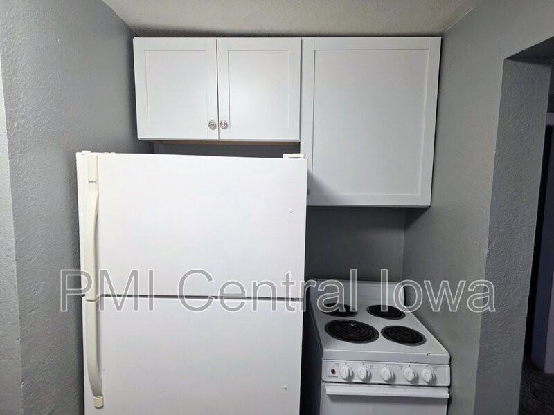 1321 Army Post Rd - Photo 4 of 14
