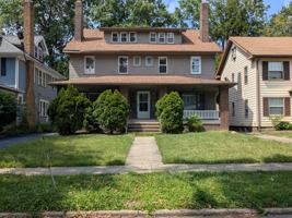 featured image of 2965 E Derbyshire Rd
