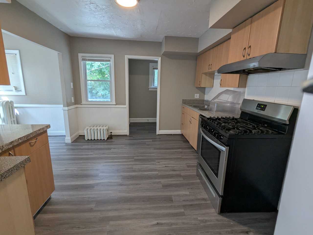 2965 E Derbyshire Rd - Photo 5 of 34