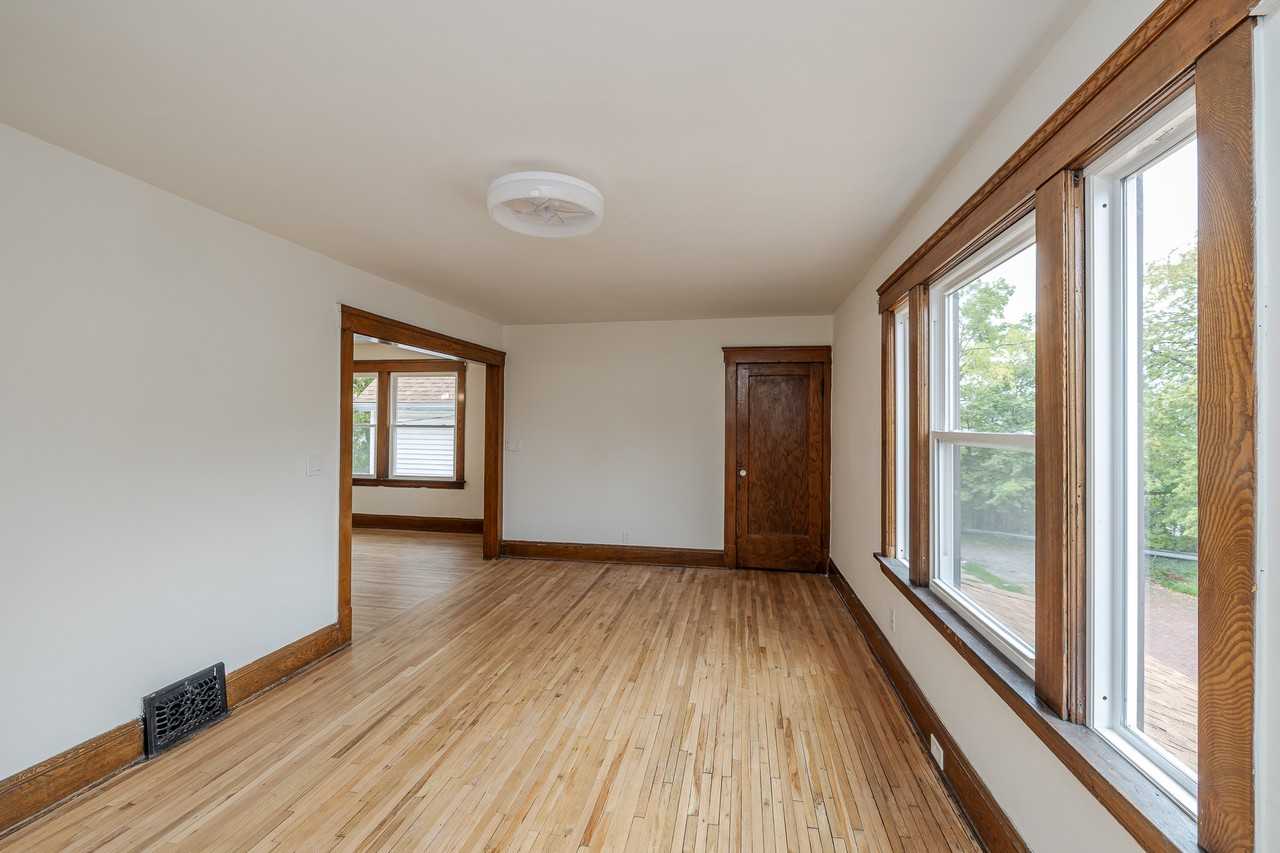 4328 Riverside Ave - Photo 6 of 22