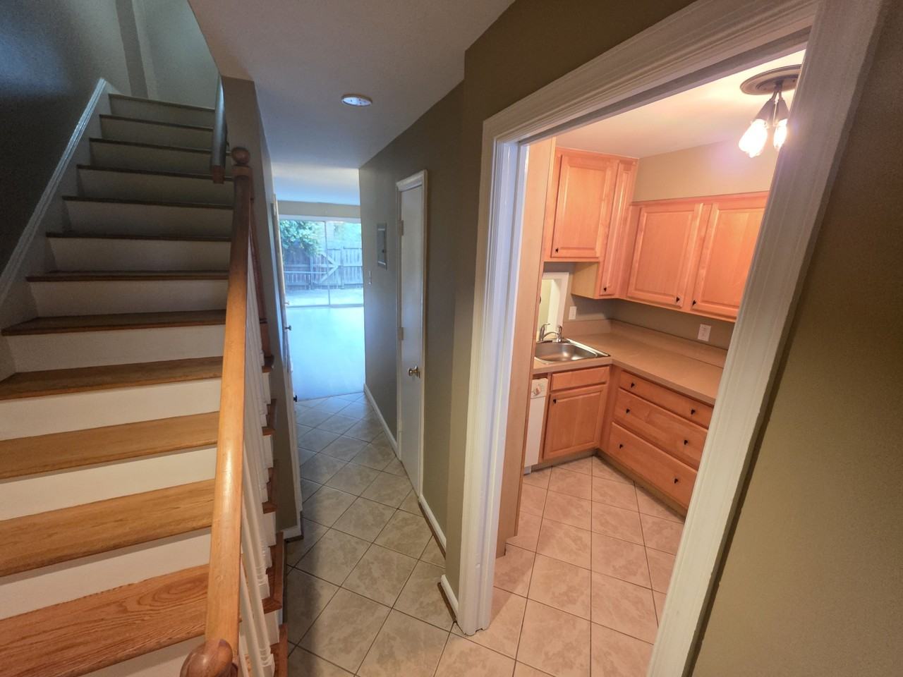 409 N Hamilton St #UB - Photo 3 of 14