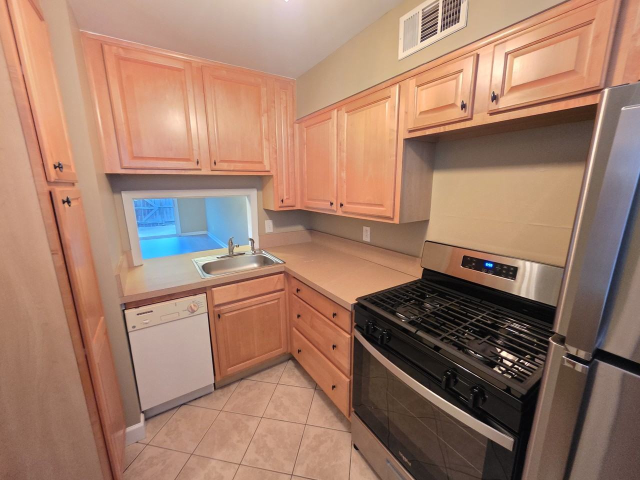 409 N Hamilton St #UB - Photo 5 of 14
