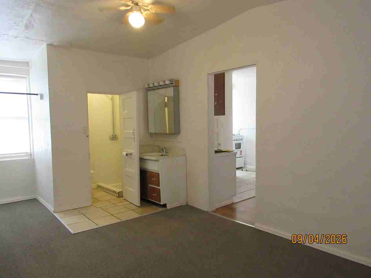 1528 Elm Ave #3 - Photo 3 of 3