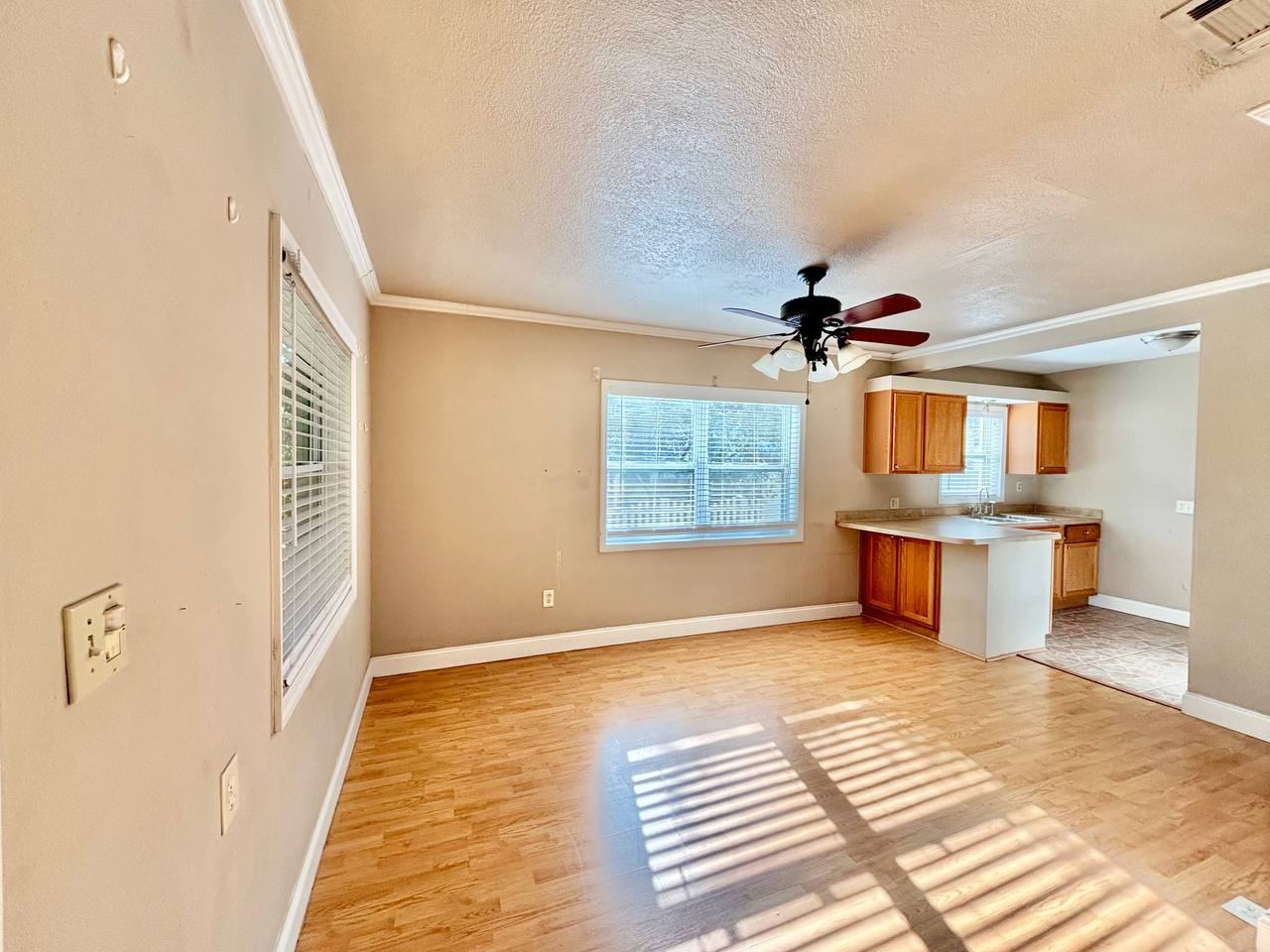 1219 E Frierson Ave - Photo 4 of 25