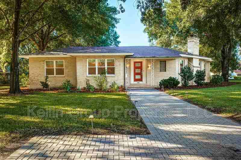 1203 Easton Dr - Photo 2 of 35