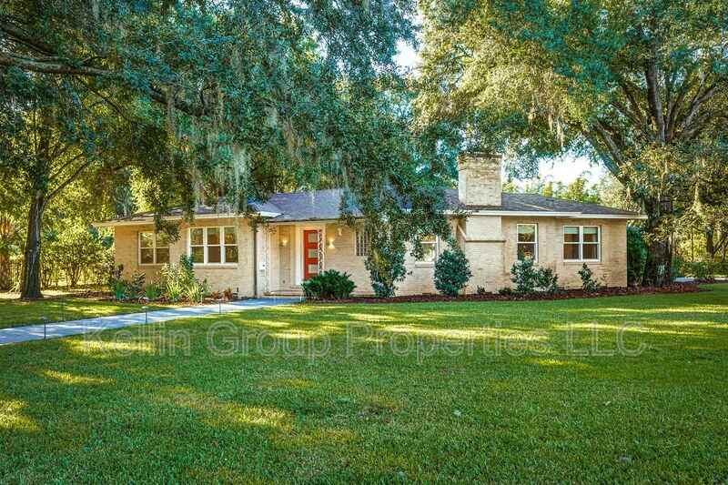 1203 Easton Dr - Photo 3 of 35