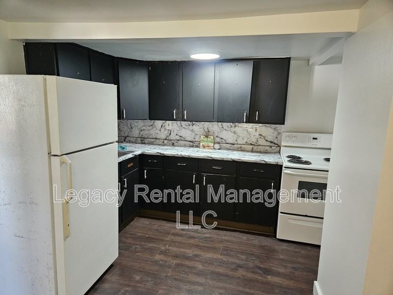 533 W Shawnee Ave 2nd Fl - Photo 3 of 11
