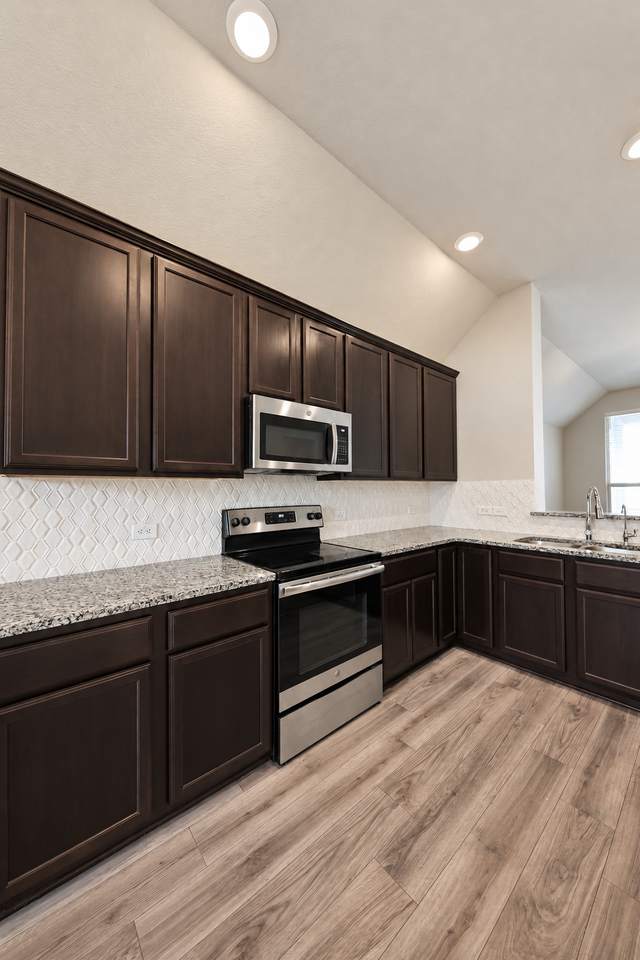 3409 Addison St - Photo 4 of 41