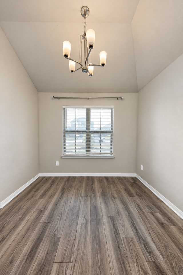 3409 Addison St - Photo 7 of 41