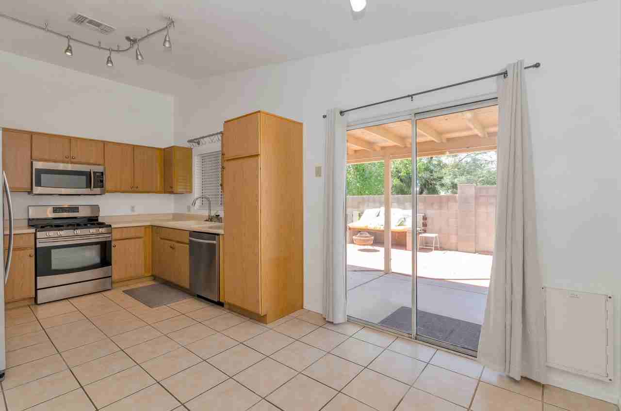 4732 S Fenwick Dr - Photo 6 of 18