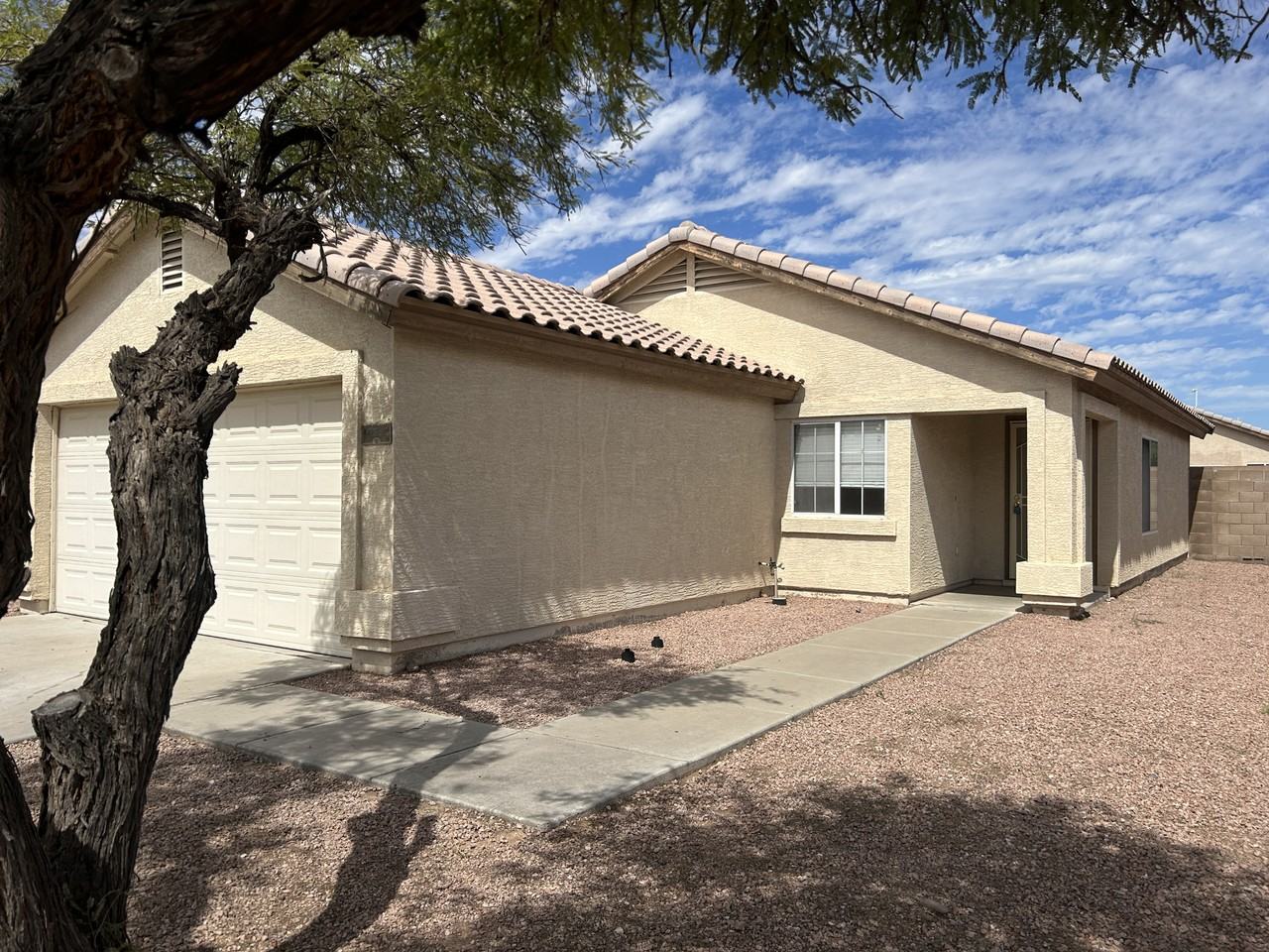 12232 W Windrose Dr - Photo 2 of 29