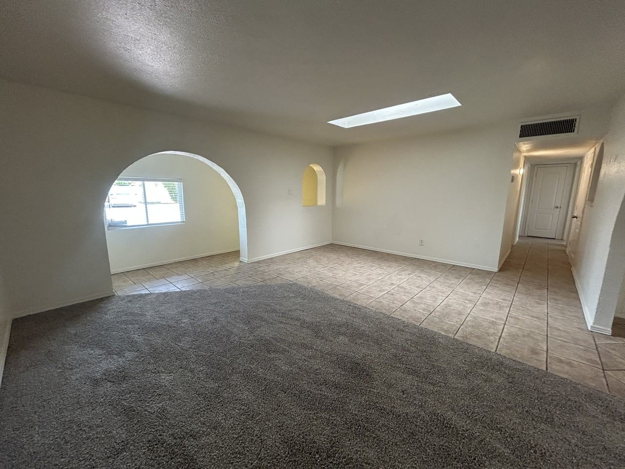 3062 N 42nd Ave - Photo 4 of 50