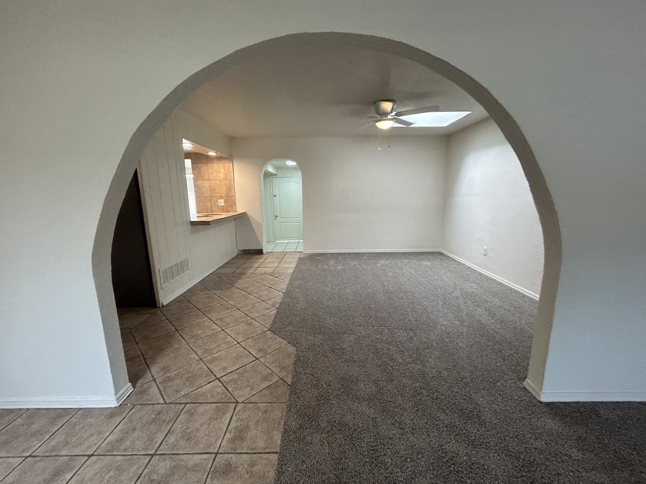 3062 N 42nd Ave - Photo 7 of 50