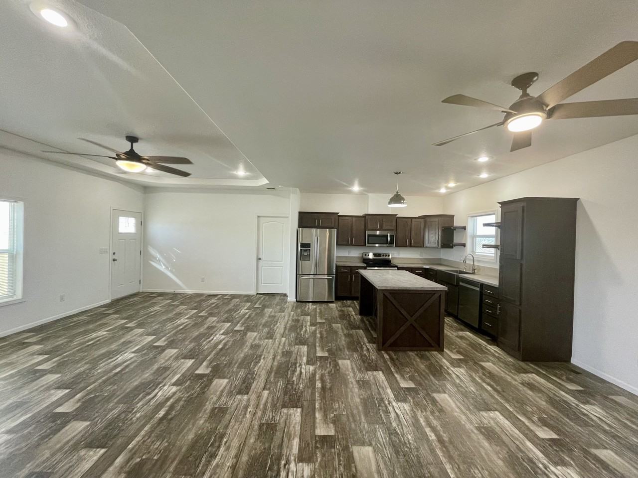 20312 W Arlington Rd - Photo 2 of 30