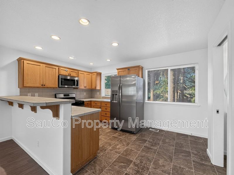 5413 Se 119th Ave - Photo 2 of 20