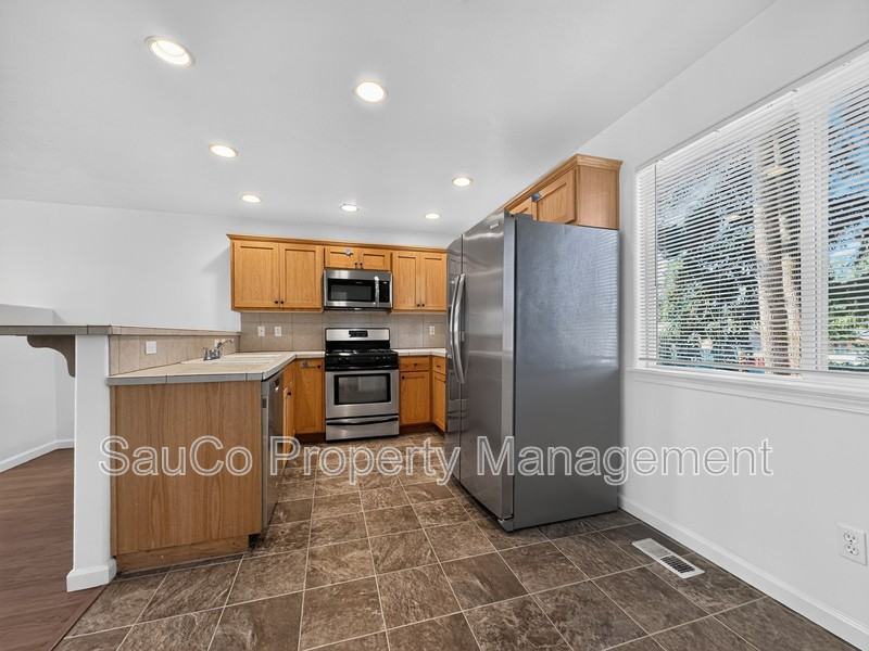 5413 Se 119th Ave - Photo 3 of 20