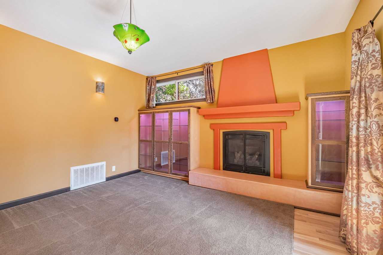 300 Plateau Ave - Photo 7 of 39