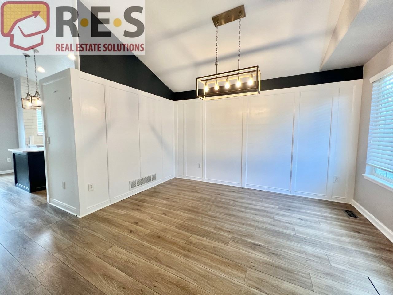 10451 Lynx Bay - Photo 4 of 28