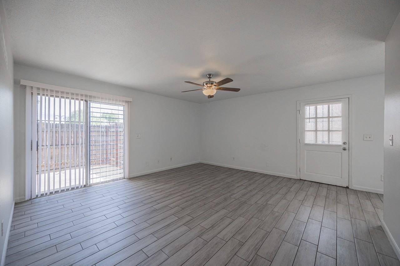 2730 E Belleview St #6 - Photo 6 of 19