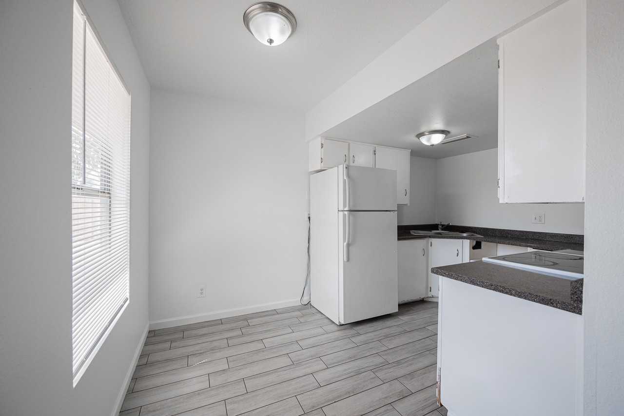 2730 E Belleview St #6 - Photo 7 of 19